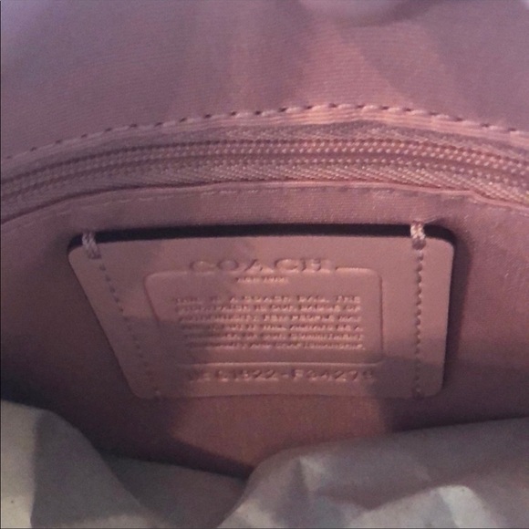 🌸 NEW❗️COACH Signature Bennett  Bag.  🌸 🎀 🌸 - Picture 8 of 10